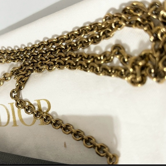 Dior wallet on chain (Authentic) w/ receipt - Picture 4 of 9